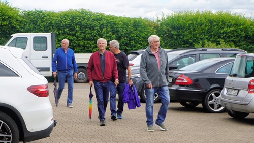 https://www.fussball-vfl-waiblingen.de/content/igal/ced696c1-7506-4f1c-b704-1e020b6c1786-CI8ELC-L-2393.jpg